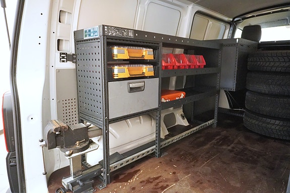 Volkswagen Transporter 26 of 29