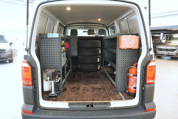 Volkswagen Transporter 25 of 29