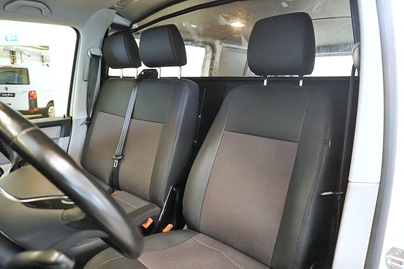 Volkswagen Transporter 10 of 29