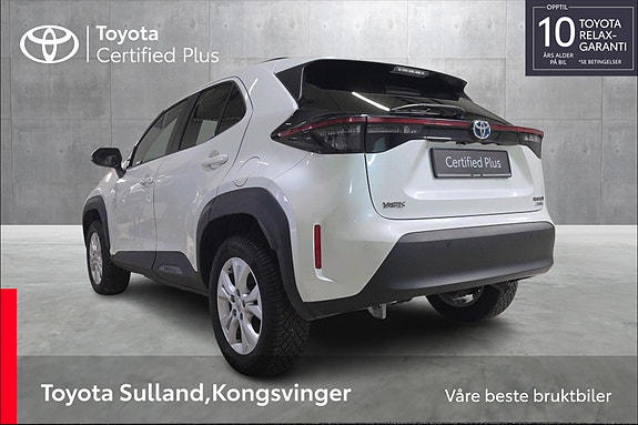 Toyota Yaris Cross 3 of 28