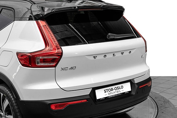 Volvo XC40 6 of 28
