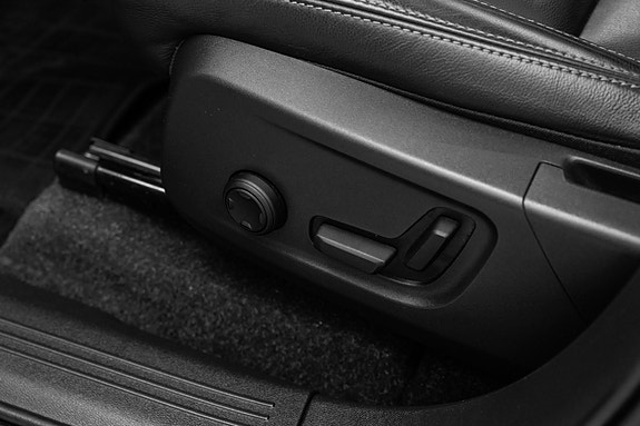 Volvo XC40 19 of 28