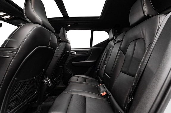 Volvo XC40 20 of 28