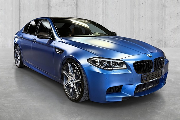 BMW M5 2 of 30