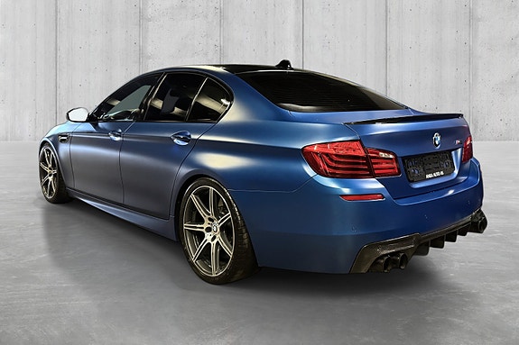 BMW M5 6 of 30