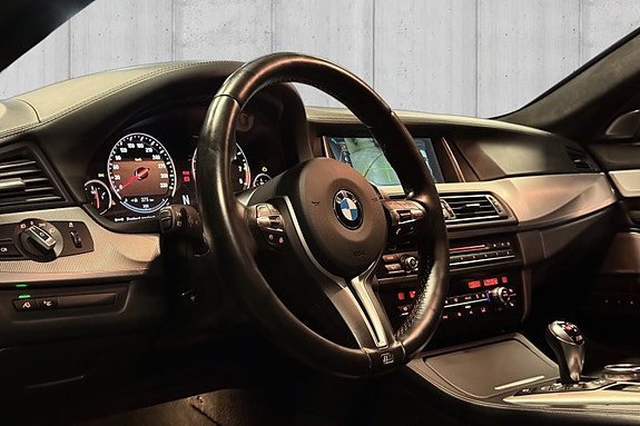 BMW M5 10 of 30