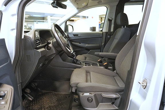 Volkswagen Caddy Maxi 11 of 30