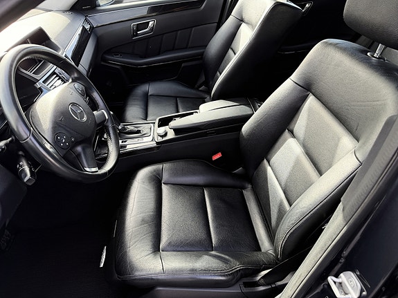 Mercedes-Benz E220 16 of 18