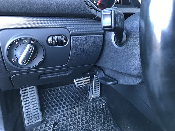 Volkswagen Golf VI 11 of 18