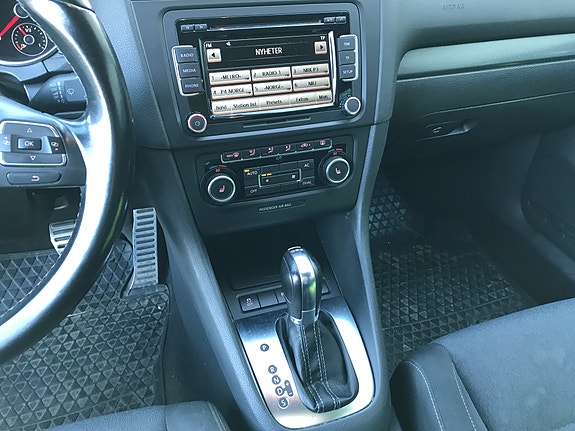 Volkswagen Golf VI 10 of 18