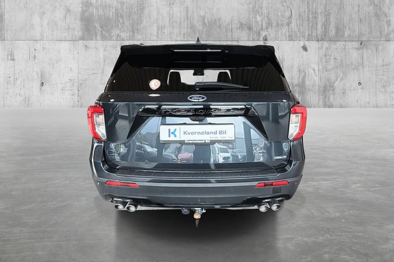 Ford Explorer 6 of 27