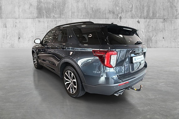 Ford Explorer 7 of 27