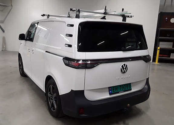 Volkswagen ID. Buzz 3 of 6