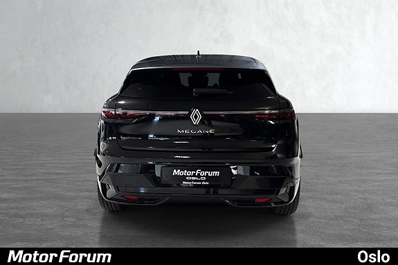 Renault Megane E-Tech 6 of 20