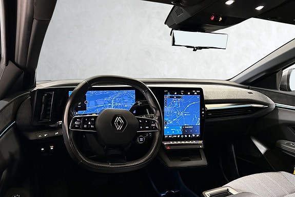 Renault Megane E-Tech 11 of 20
