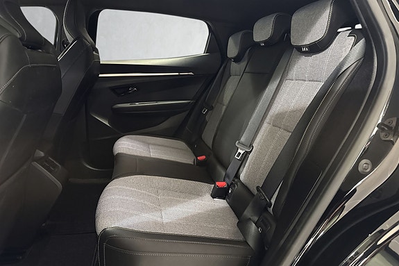 Renault Megane E-Tech 18 of 20