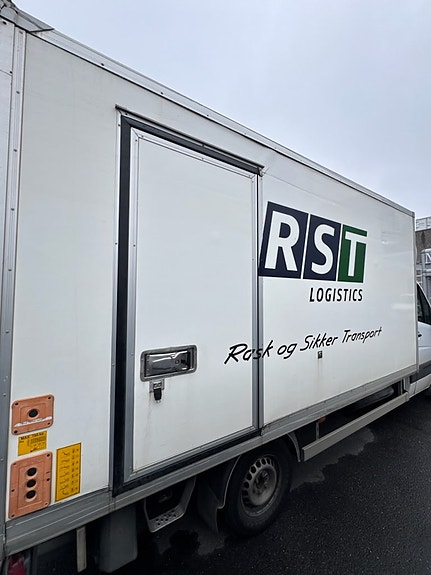 Mercedes-Benz Sprinter 316 2 of 5