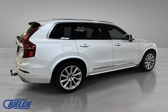 Volvo XC90 5 of 24