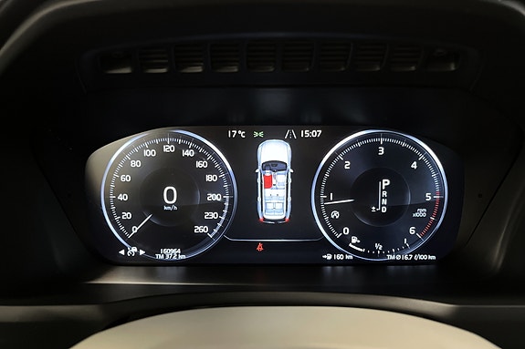 Volvo XC90 24 of 24
