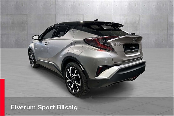 Toyota C-HR 3 of 30
