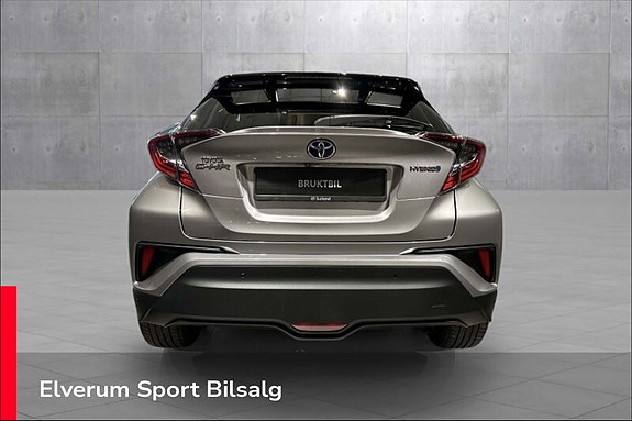 Toyota C-HR 4 of 30