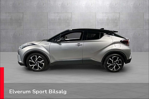 Toyota C-HR 2 of 30