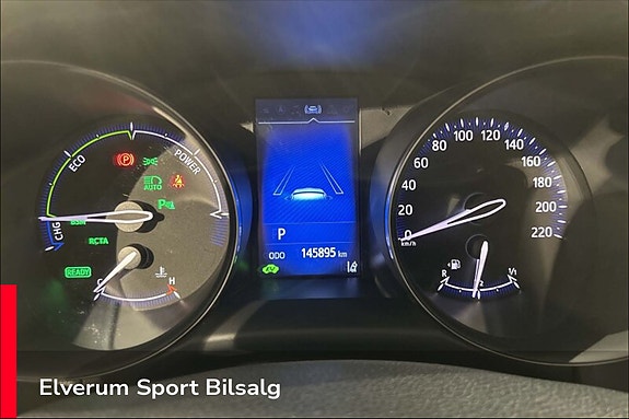 Toyota C-HR 12 of 30