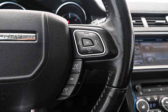 Land Rover Range Rover Evoque 25 of 30