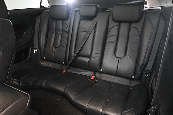 Land Rover Range Rover Evoque 13 of 30