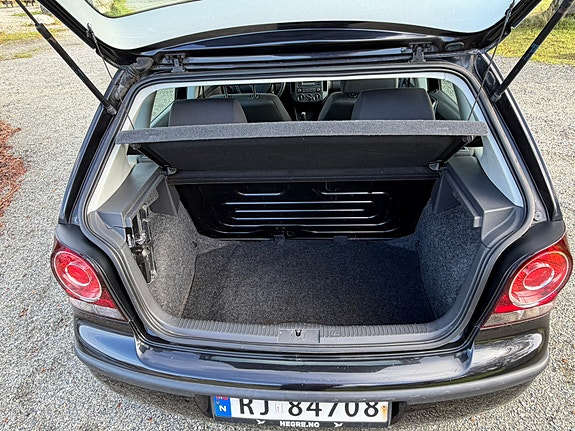 Volkswagen Polo 14 of 18