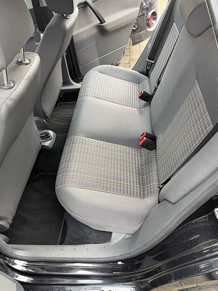 Volkswagen Polo 9 of 18