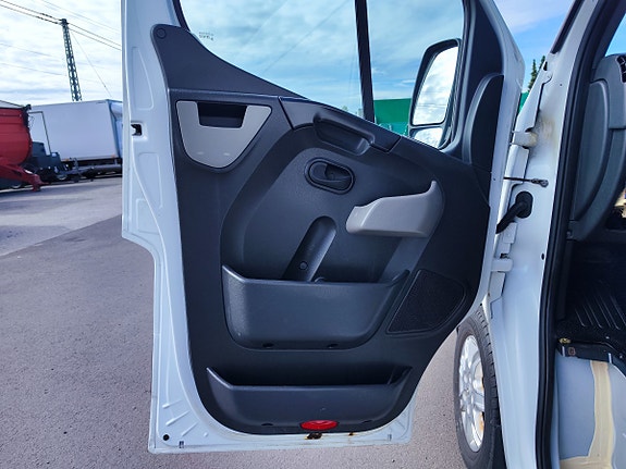 Renault Master 9 of 30