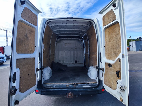 Renault Master 29 of 30