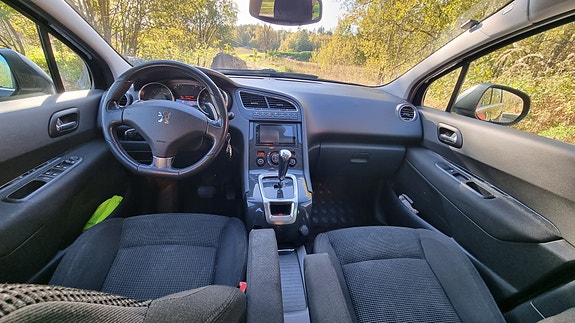 Peugeot 5008 14 of 19
