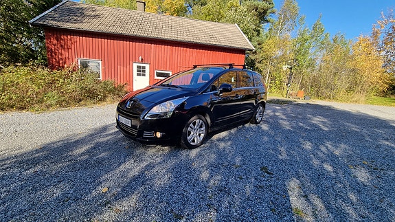 Peugeot 5008 2 of 19