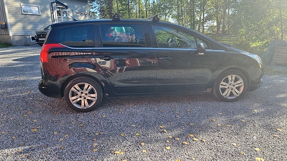 Peugeot 5008 6 of 19