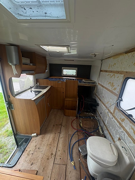 Ford Transit 7 of 7