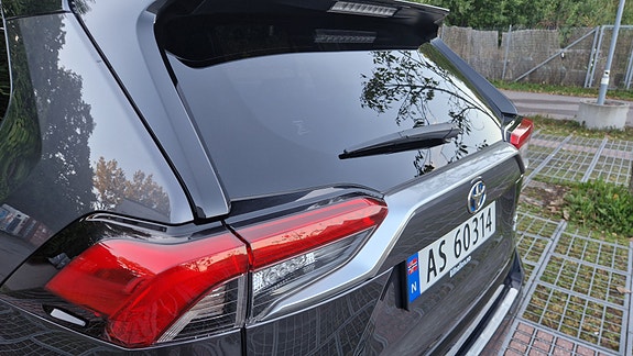 Toyota RAV4 29 of 30