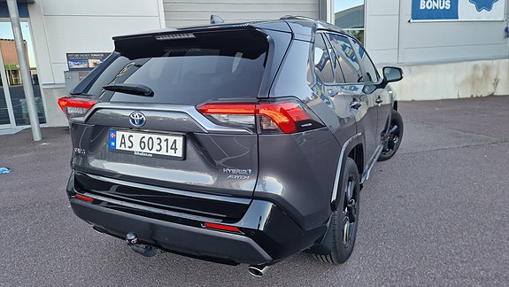 Toyota RAV4 5 of 30