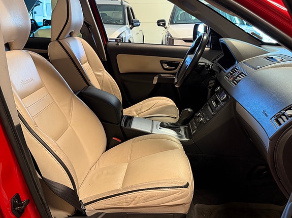 Volvo XC90 26 of 29