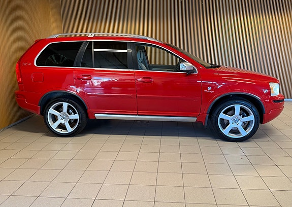 Volvo XC90 3 of 29