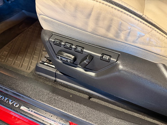 Volvo XC90 19 of 29