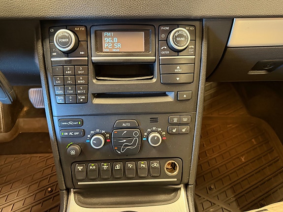 Volvo XC90 18 of 29