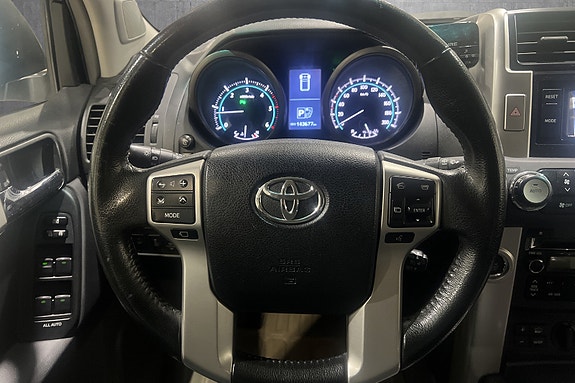 Toyota Land Cruiser 11 of 18