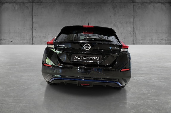Nissan Leaf 6 of 25