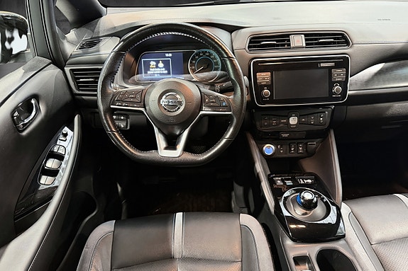 Nissan Leaf 11 of 25