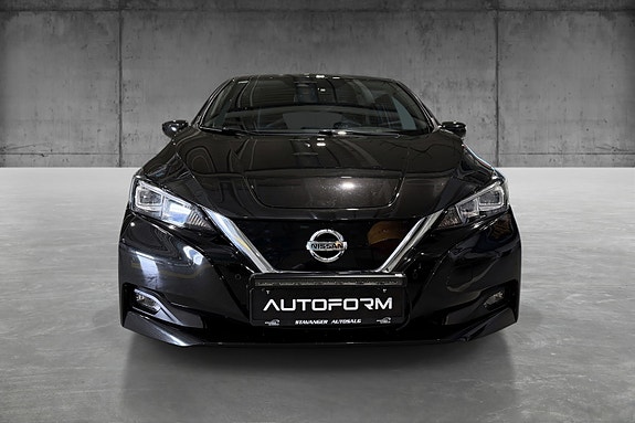 Nissan Leaf 2 of 25