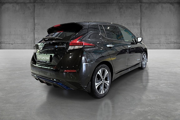 Nissan Leaf 5 of 25