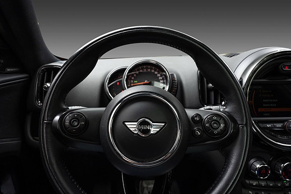 MINI Countryman Cooper SE 25 of 30