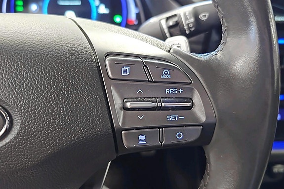Hyundai IONIQ 16 of 28